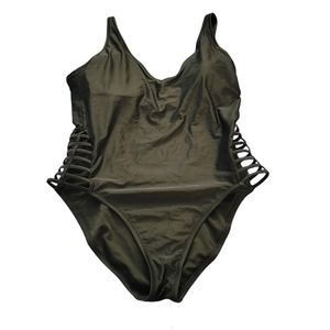 💥3 for $20💥Mossimo Swimsuit One Piece Black Cutout Sides Padded XL